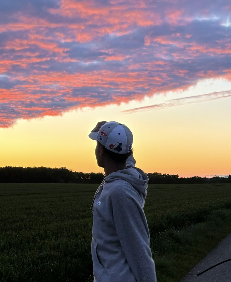 Bassirou en saut en hauteur